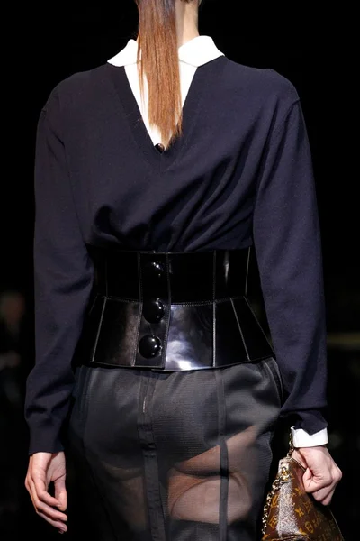 Look 26
